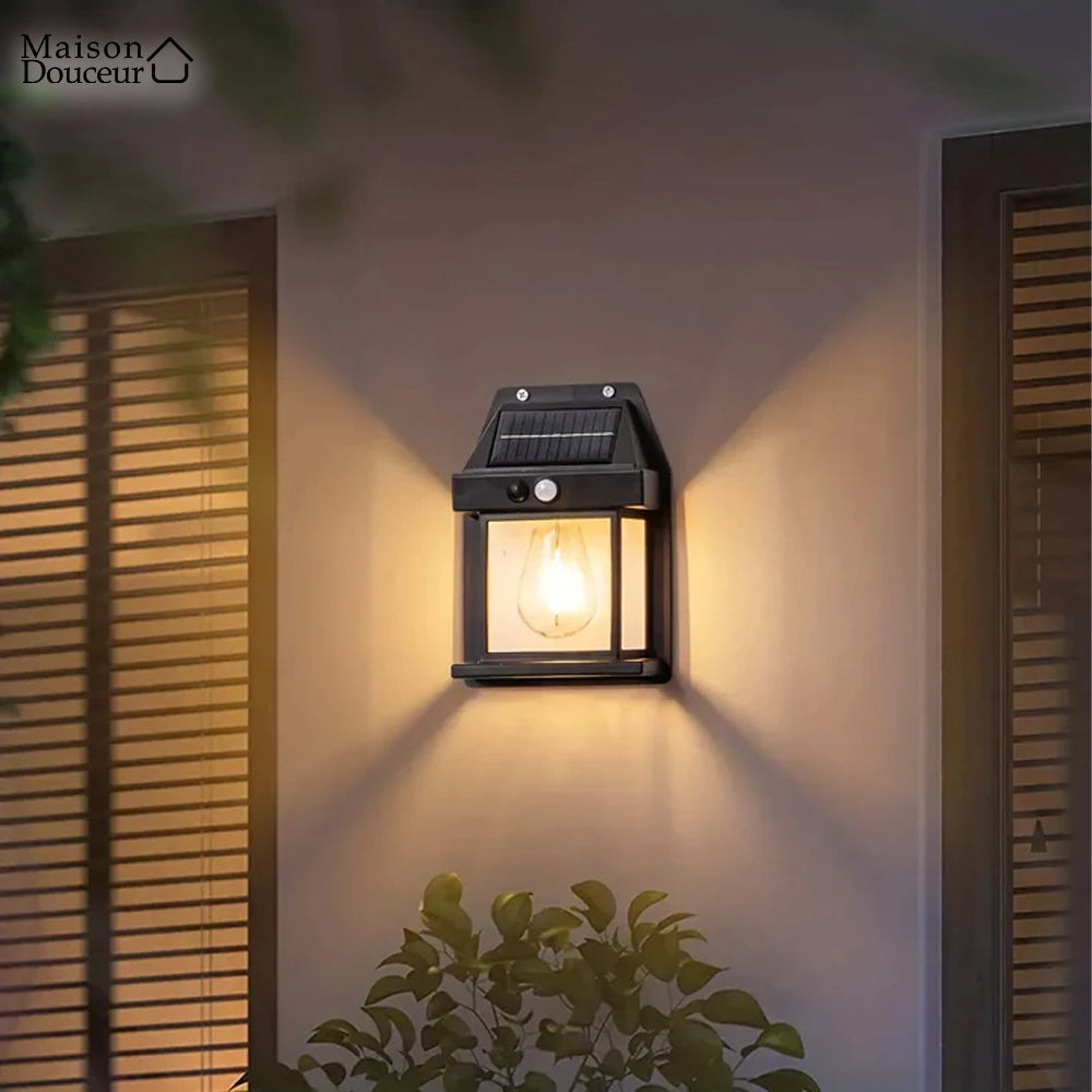 Luna Solar Wall Light |