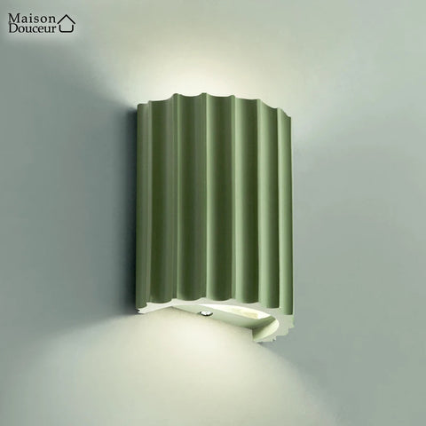 Salma wall light 