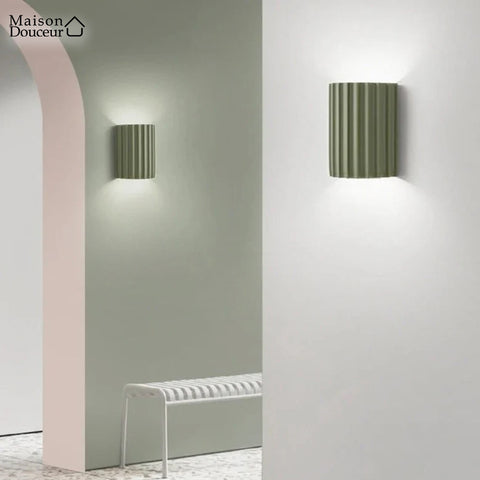 Salma wall light 