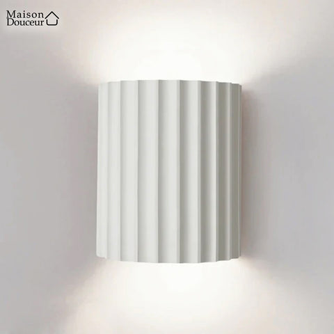 Salma wall light 