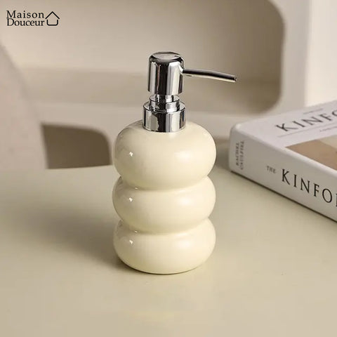 Laura soap dispenser 