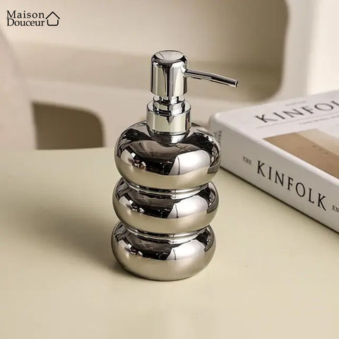 Laura soap dispenser 