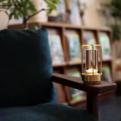 Gravity Table Lamp