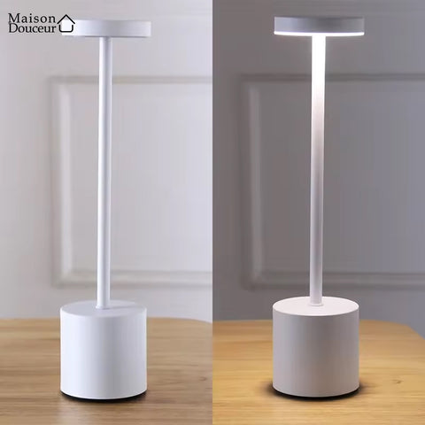 Rechargeable table lamp