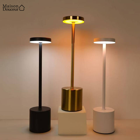 Rechargeable table lamp
