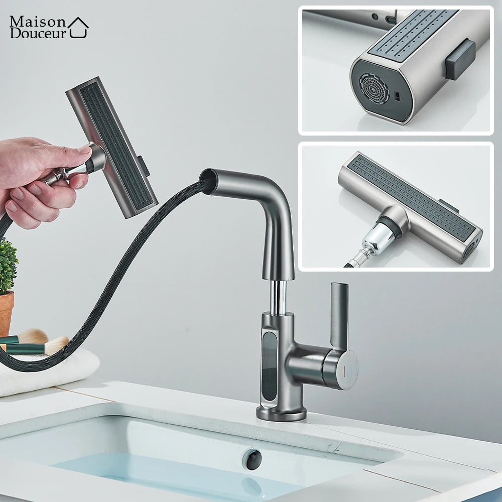 Lucina kitchen faucet