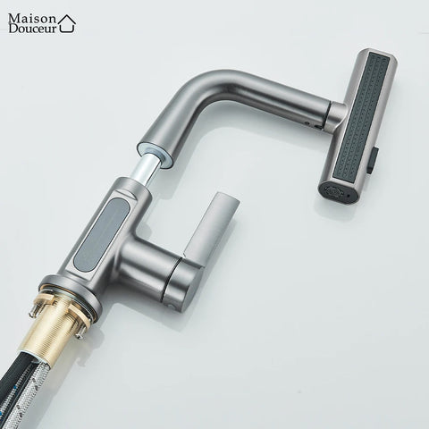 Lucina kitchen faucet