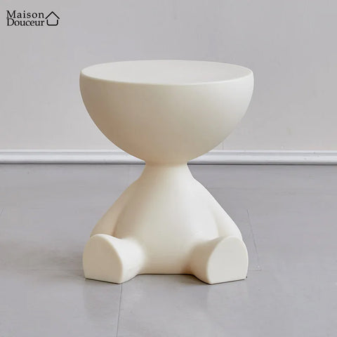 Joyeuse Round Side Table 