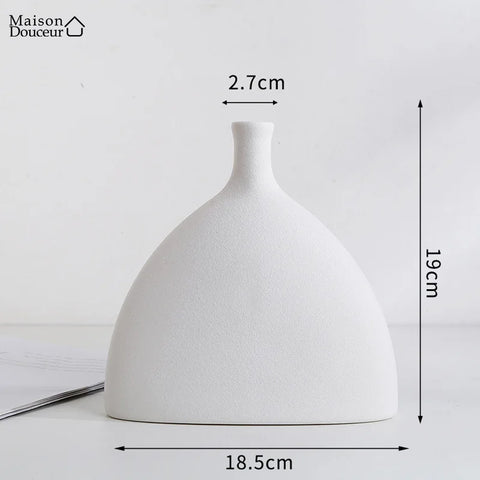 Fan-shaped ceramic vase 