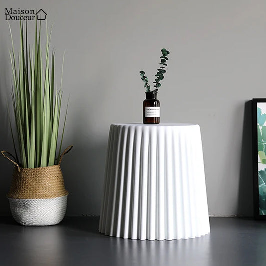 Calypso round side table 