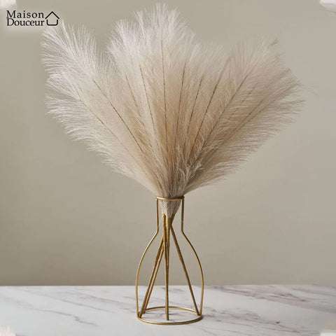 Iron silhouette vase 